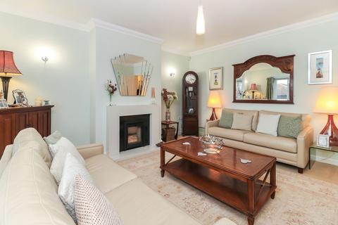 5 Homefield, Bovingdon, Hemel Hempstead, HP3 0HU
