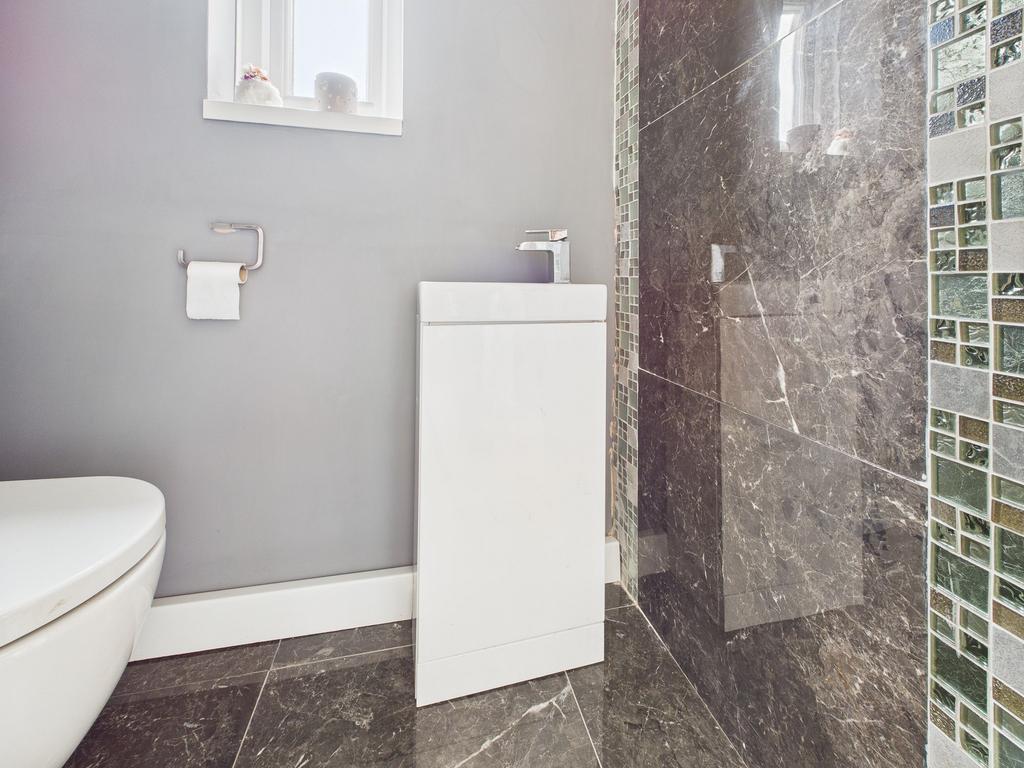 Ground Floor Wc