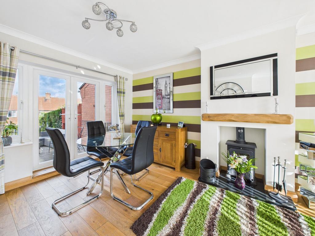 Lounge/Dining Room