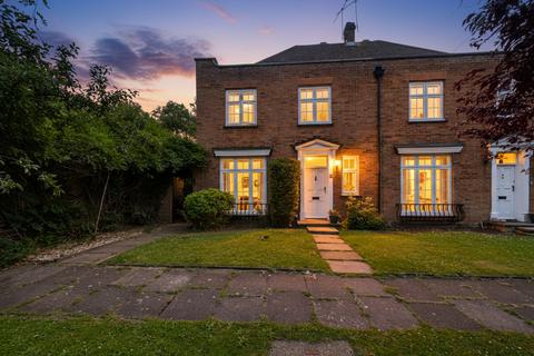 3 bedroom semi-detached house for sale, Flag Walk, Pinner, HA5