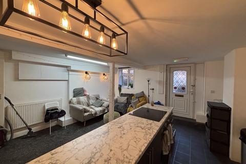 undefined, Headingley Avenue, Leeds LS6