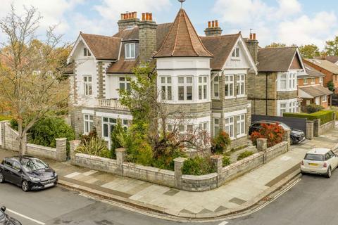 6 bedroom detached house to rent, St. James's Avenue, Hampton Hill TW12