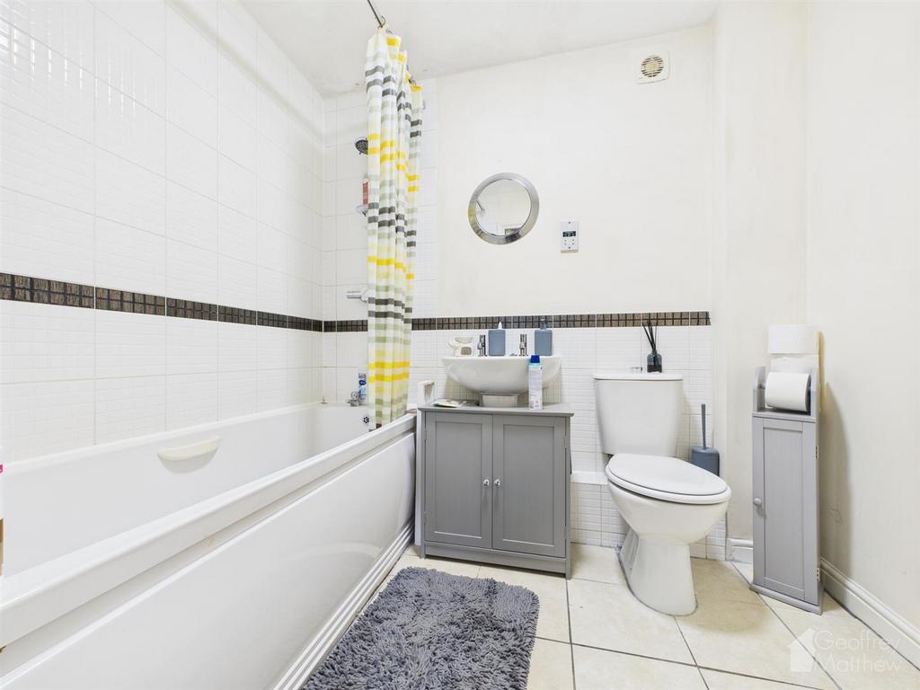 CAM02365 G0-PR0320-STILL003.jpg