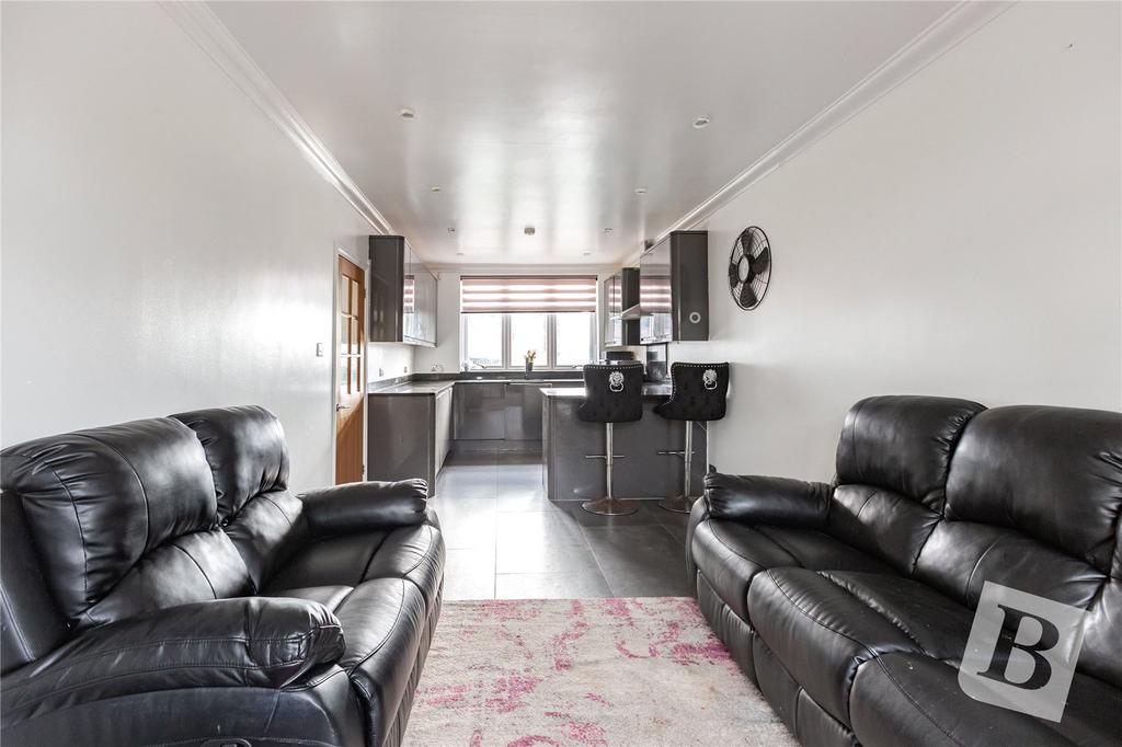 Living / Kitchen