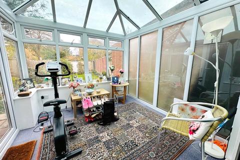 3 bedroom terraced house for sale, Longhill Road, London, SE6