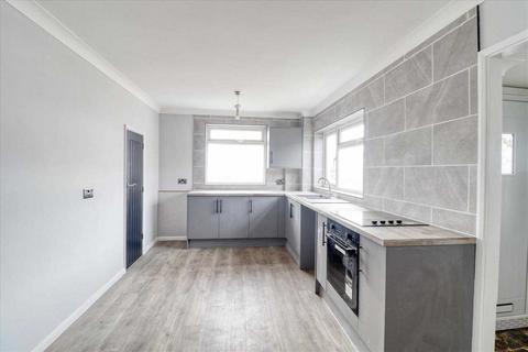 3 bedroom semi-detached house for sale, Clacton on Sea CO15
