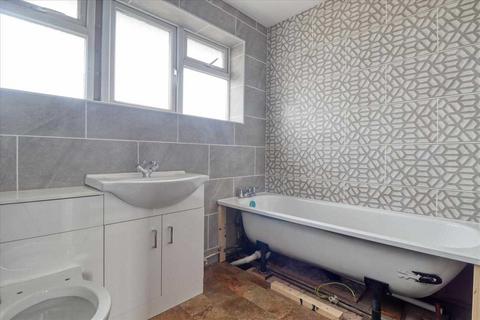 3 bedroom semi-detached house for sale, Clacton on Sea CO15