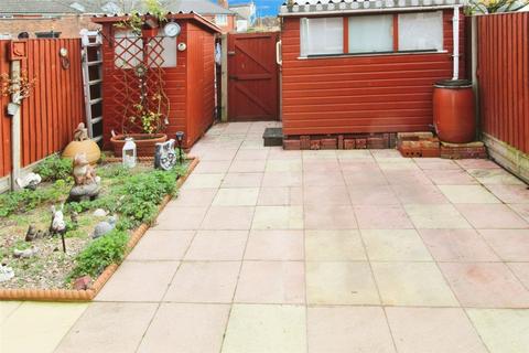 undefined, Central Avenue, Leicestershire LE67