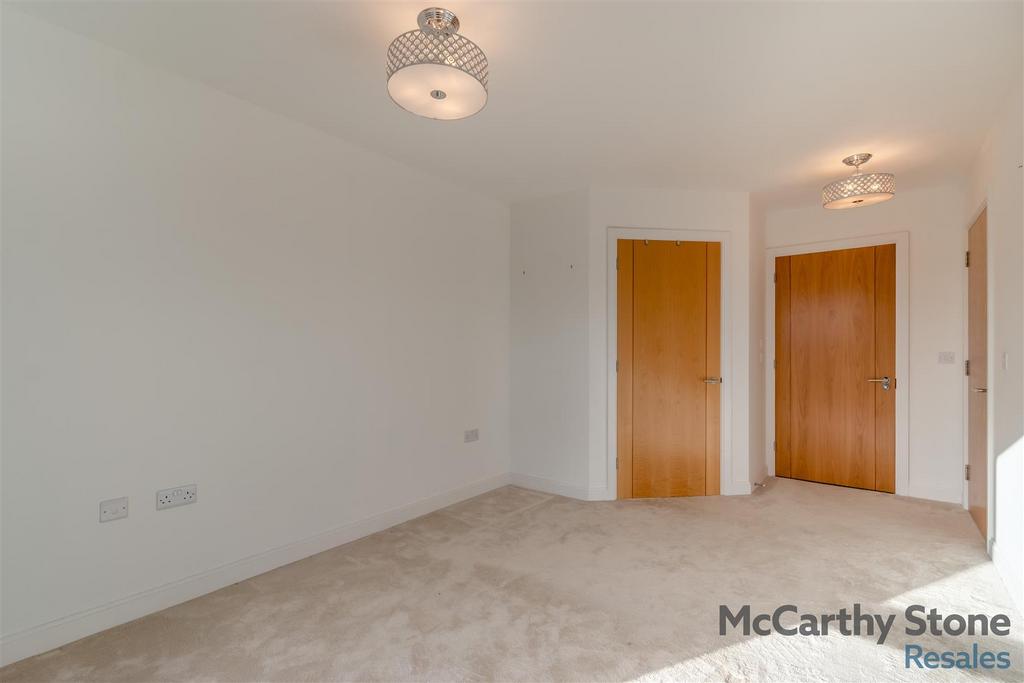 8666852-interior22.jpg