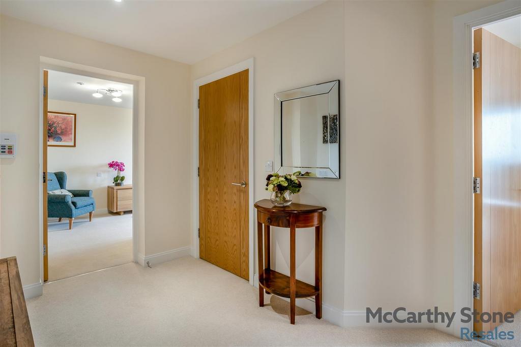 8668502-interior07.jpg