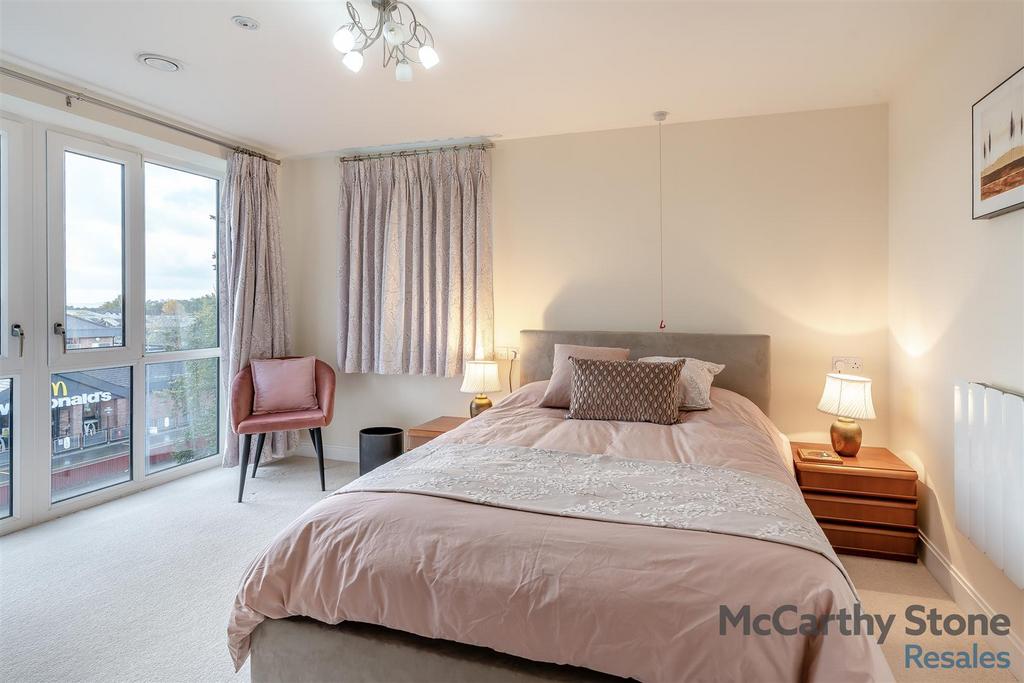 8668502-interior08.jpg