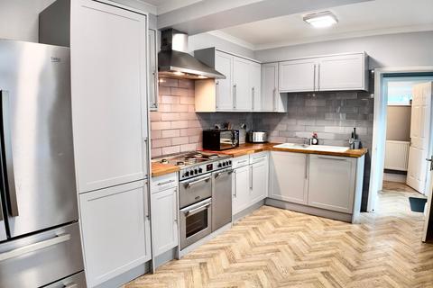 3 bedroom semi-detached house for sale, Grove Estate, Pontnewynydd, NP4