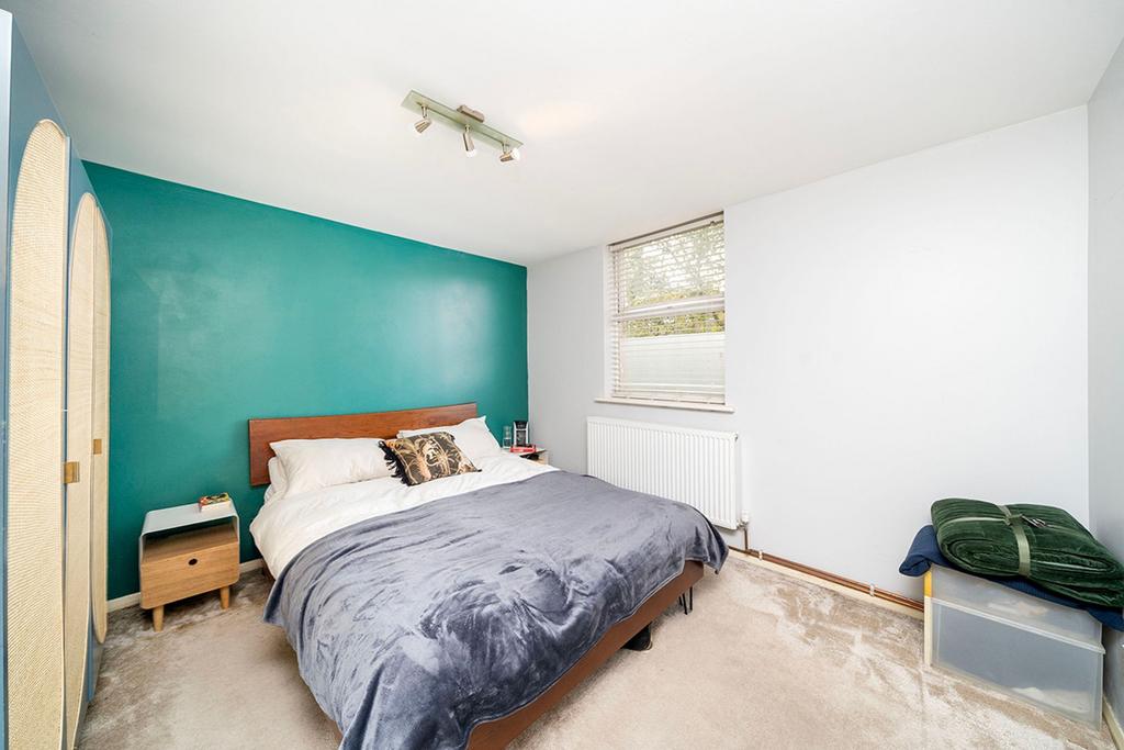 Helena Place E9