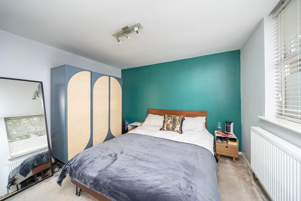 Helena Place E9