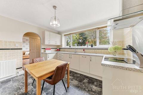 3 bedroom detached bungalow for sale, White Apron Street, Pontefract WF9