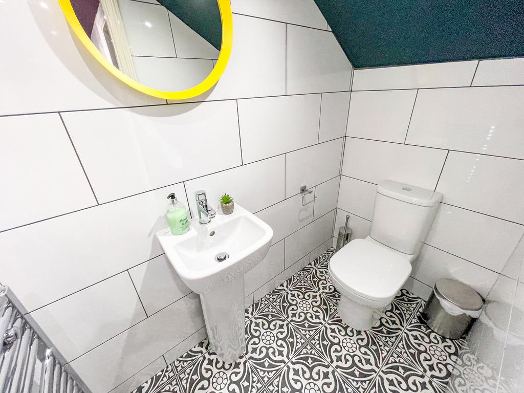 4 Esher Road5