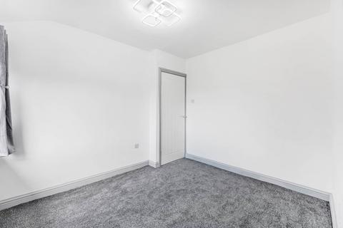 9 Beechfield Avenue, Radcliffe, Manchester, M26 1FN