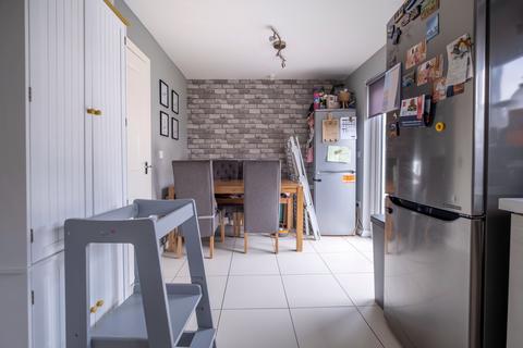 14 Maple Grove, Bargeddie, Glasgow, G69 7TN
