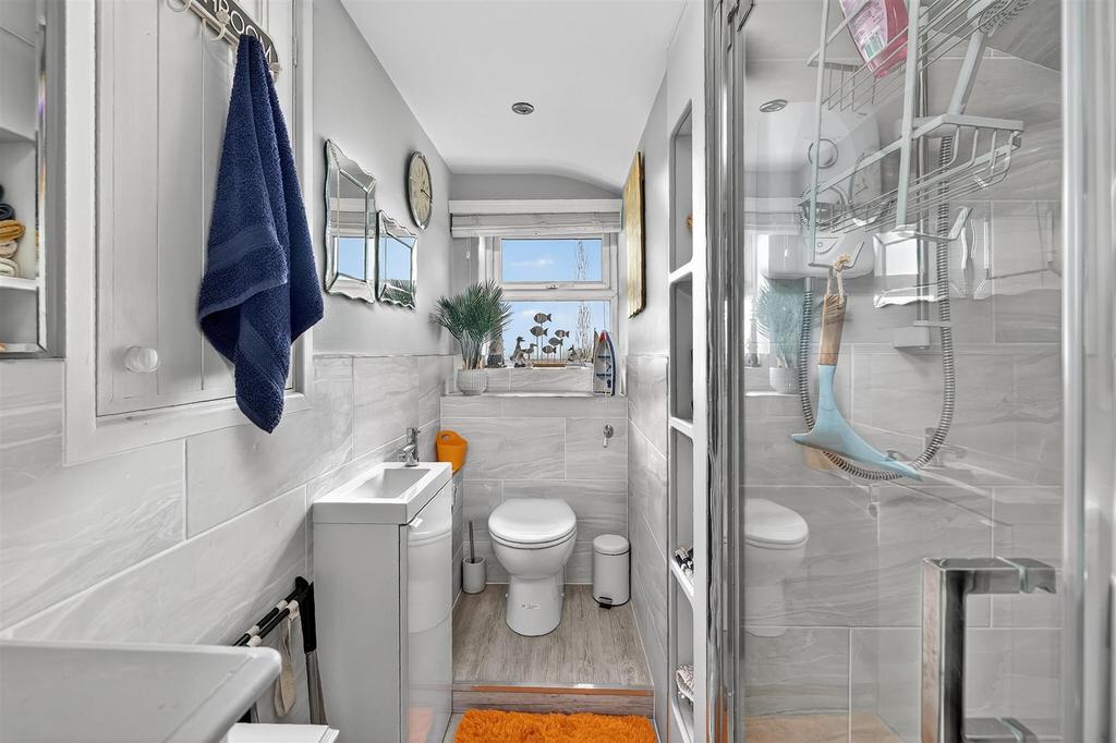 Ensuite