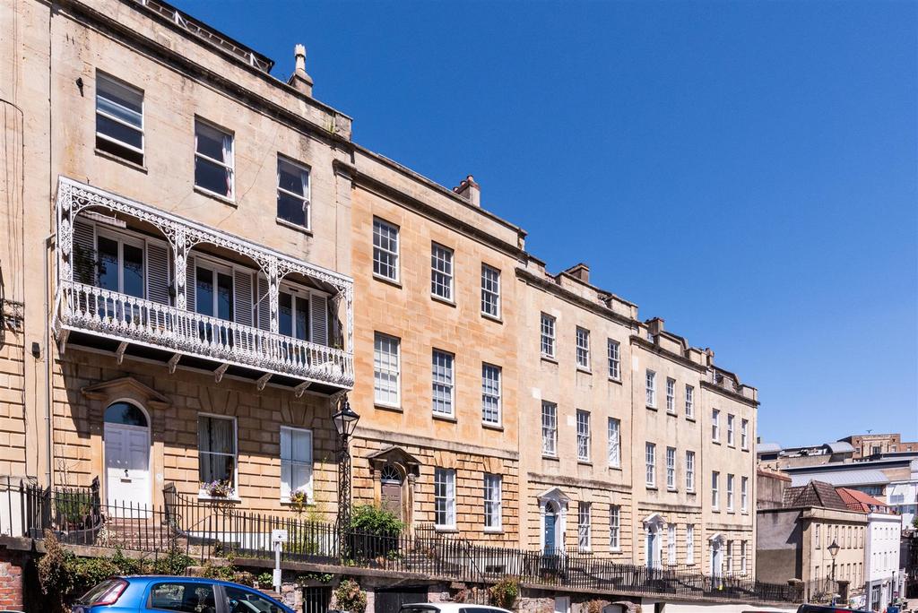Flat 2, 13 Charlotte Street, Bristol BS1 5 PP-2.jpg