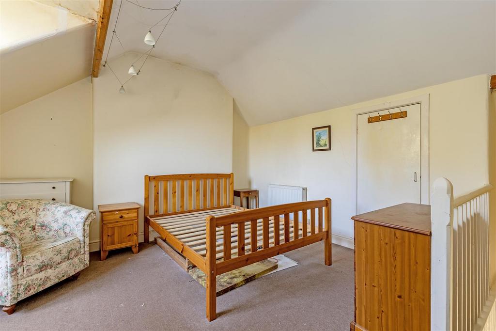 Bedroom 2-1.jpg