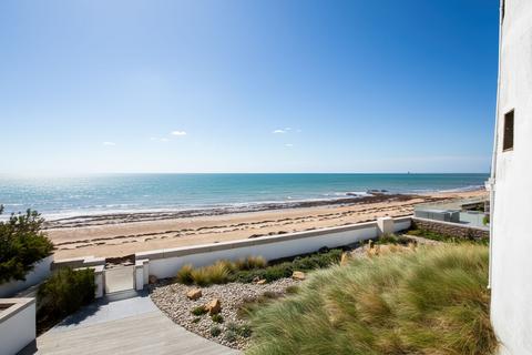 2 bedroom apartment for sale, 11 Tower View - The Waves, Grouville