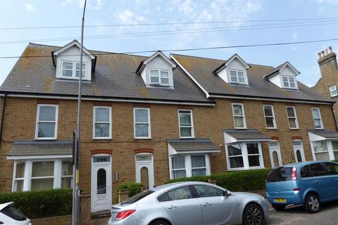 2 bedroom flat to rent, High Street, Ramsgate CT11