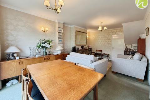 3 bedroom semi-detached house for sale, Hearsall Avenue, Stanford-Le-Hope, SS17