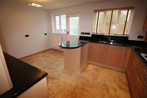 4 bedroom detached house to rent, Saxmundham