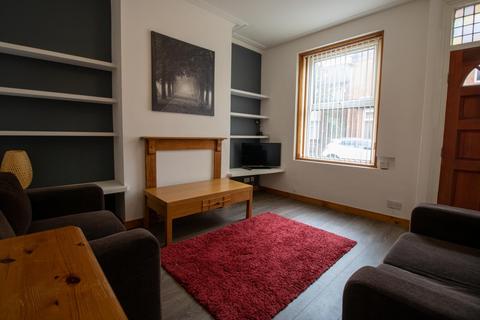 4 bedroom house to rent, Welton Mount, Leeds LS6