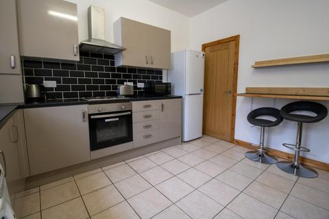 4 bedroom house to rent, Welton Mount, Leeds LS6