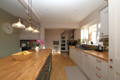 5 bedroom detached house for sale, Willingham Road, Market Rasen LN8
