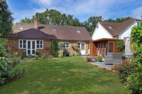 3 bedroom detached house for sale, Mill Street, Harlow CM17