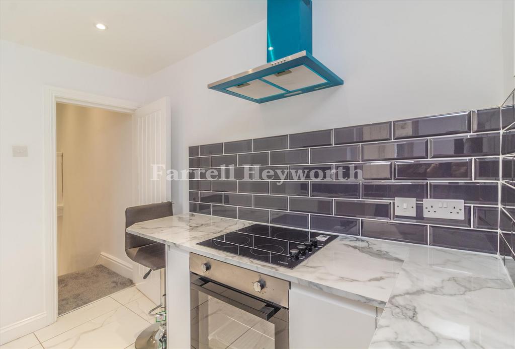 Kitchen image 3