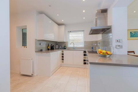 5 bedroom detached house for sale, Auckland Close, Maidenhead SL6