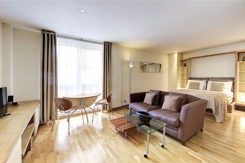 Studio to rent, Hosier Lane, London, EC1A