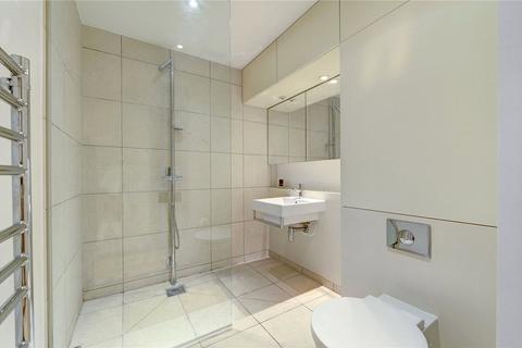 Studio to rent, Hosier Lane, London, EC1A