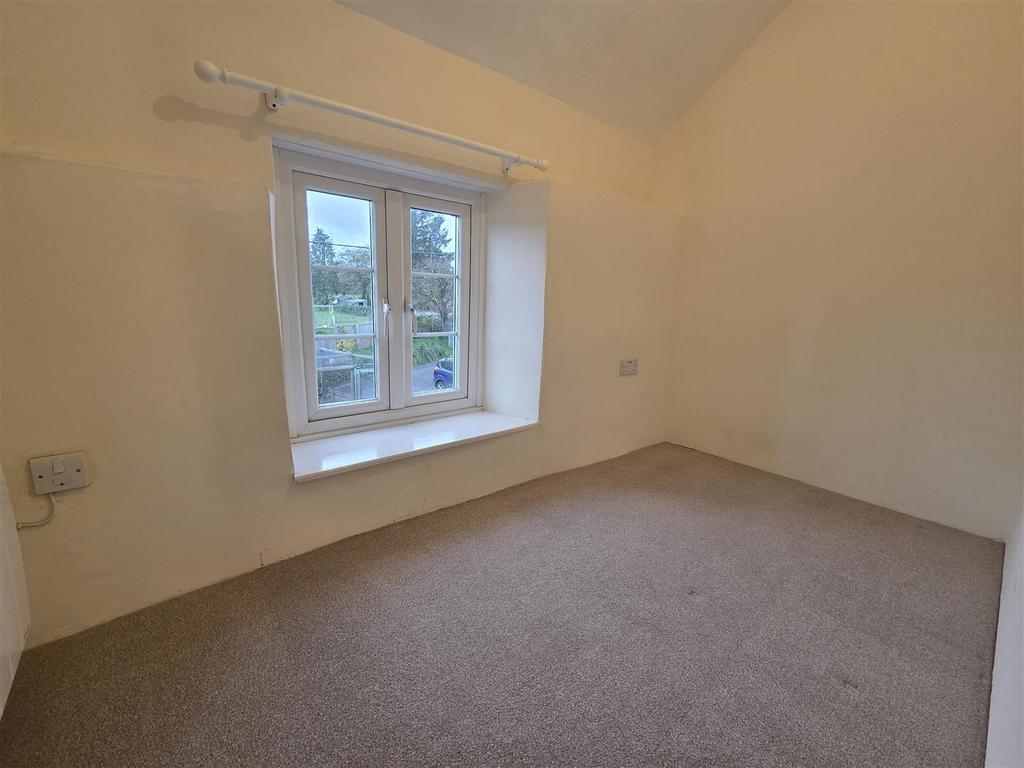 Bedroom three/study / dressing room