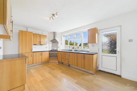 3 bedroom semi-detached house for sale, Tofts Road, North Lincolnshire DN18