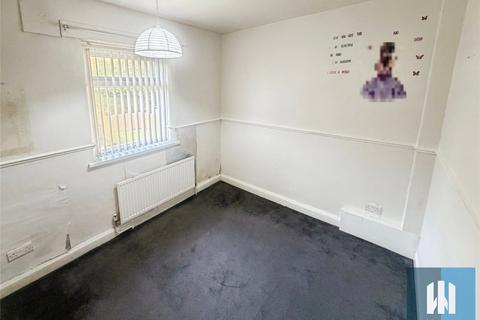 3 bedroom terraced house to rent, Hall Cross Road, Lowerhouses, Huddersfield, HD5