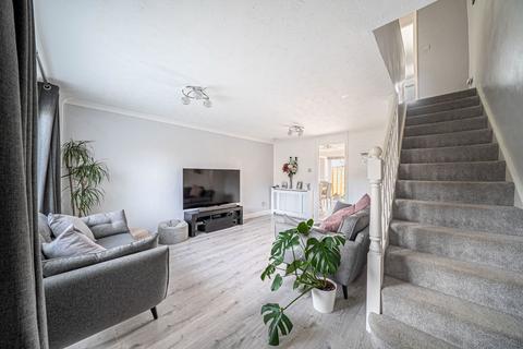 12 Arran Close, Oakley, Basingstoke, RG23 7LG