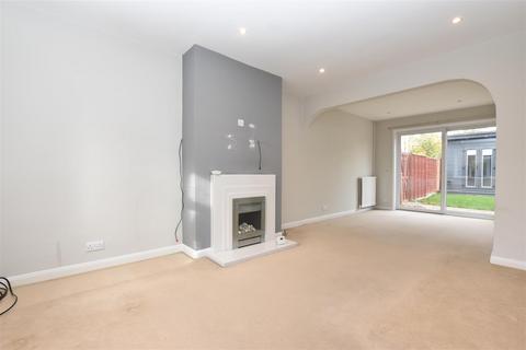 undefined, Eastnor, Bovingdon, Hemel Hempstead