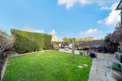 undefined, Grasslands, Horley RH6