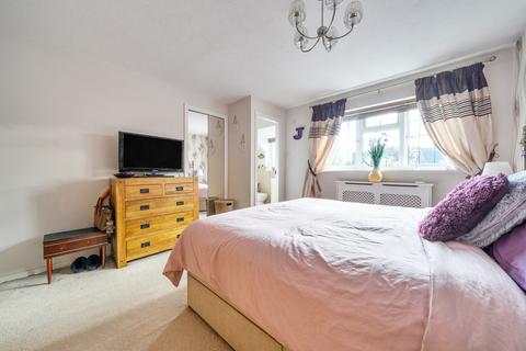 undefined, Grasslands, Horley RH6
