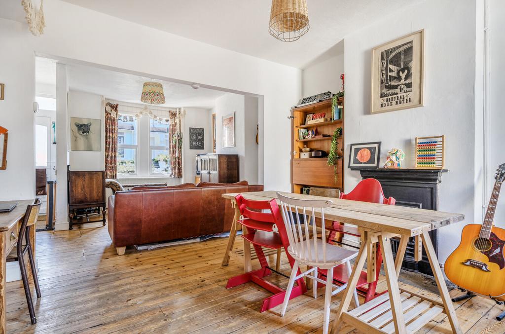 1372471-11-6900d7...