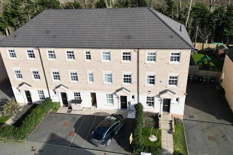 Conisbrough Grove, Garforth, Leeds