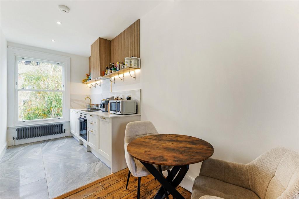 Reception/Kitchen