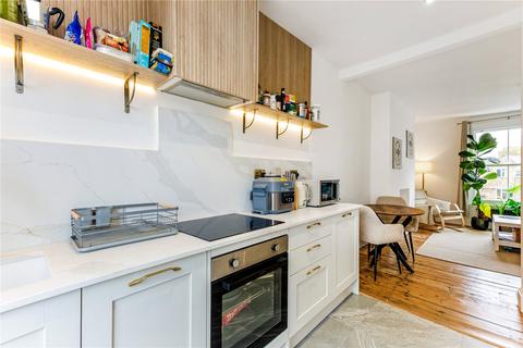 1 bedroom apartment for sale, Alvington Crescent, London, E8