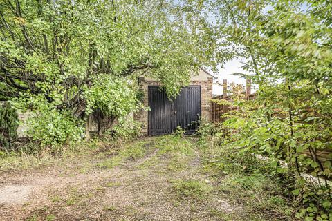 undefined, Row Beech Cottages, Watling Street, Dunstable, LU6