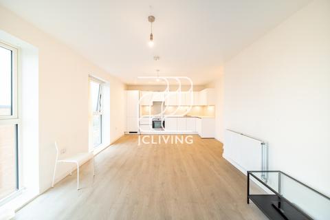 2 bedroom flat to rent, Tabbard apt. London, W3